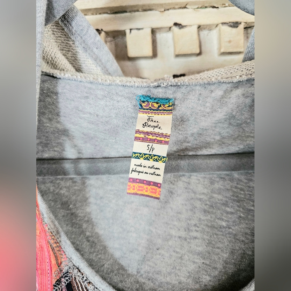 Free People Vintage Patchwork Hoodie Sweatshirt Gray Pink Trim Boho Small EUC - Picture 2 of 15